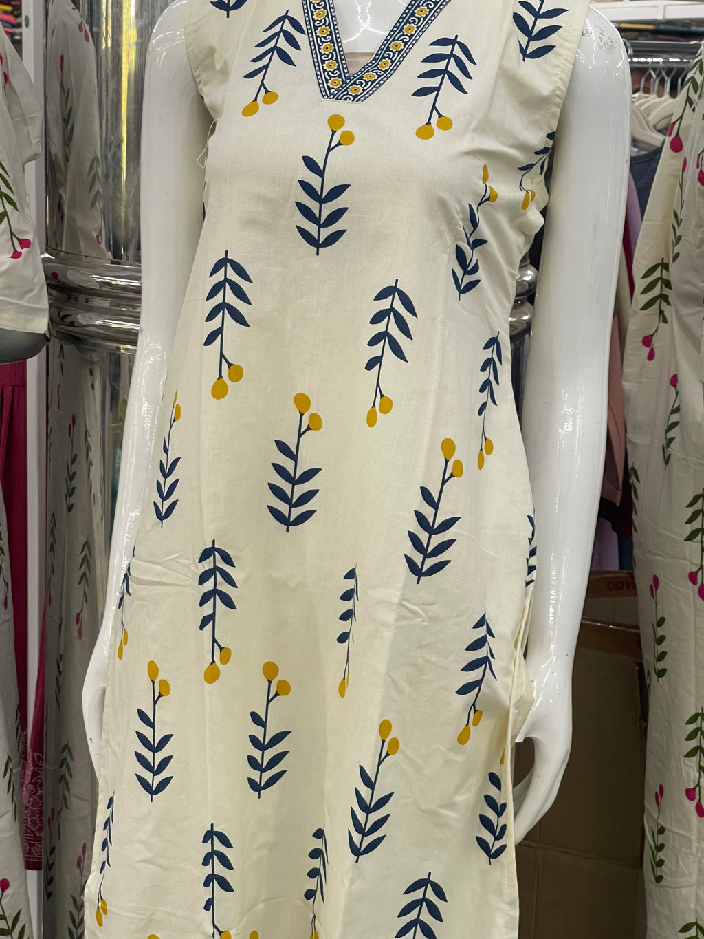 Ivory Floral Printed Cotton Kurti